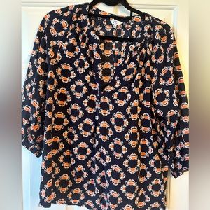 Crown & Ivey size large